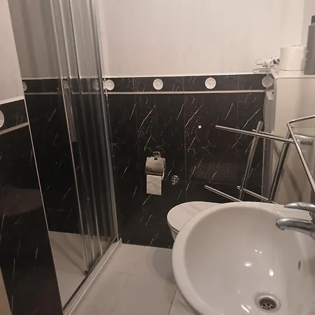 Maja Апартаменти *